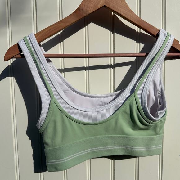 Alo Yoga Airbrush Better Together Bra Spearmint Green Size XS EUC Double Layer - Picture 10 of 15